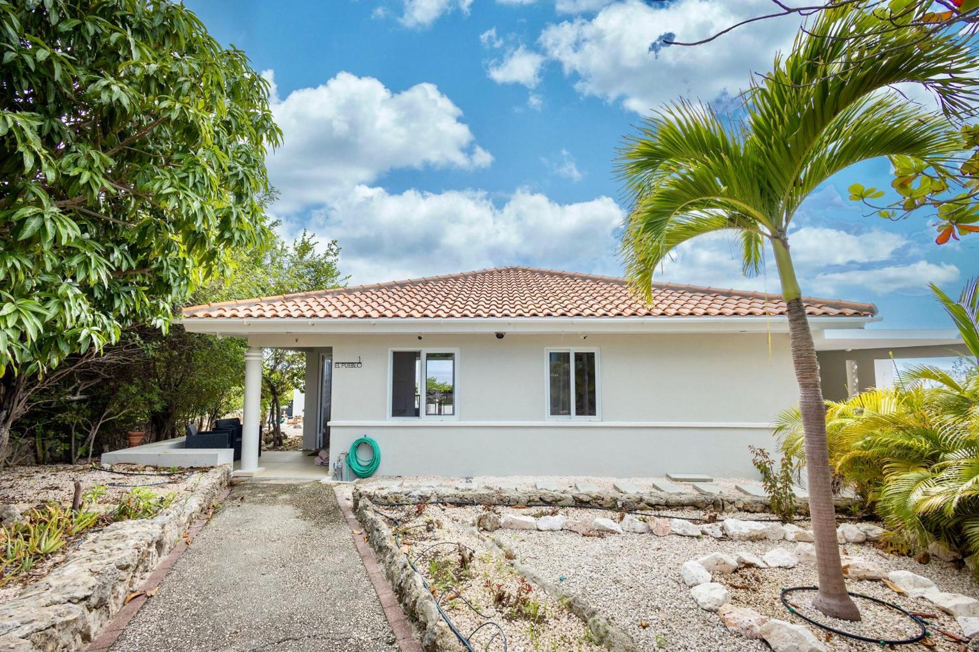 Coral Estate Rentals Willibrordus Exterior foto